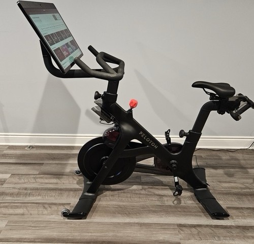 Peloton plus indoor aerobic - peloton,