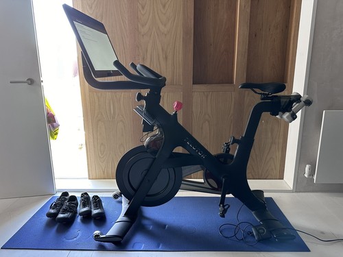 Peloton bike x2 pairs - peloton, w